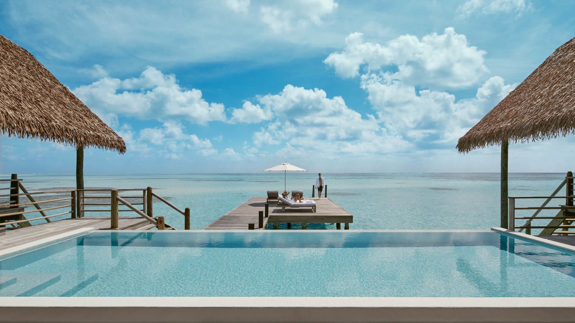 房型内部设施图片参考，如无边泳池与电视及音响， 双卧室科莫别墅（日出）-Two-bedroom COMO sunrise villa maldievs(可可亚岛 Cocoa Maldives) 