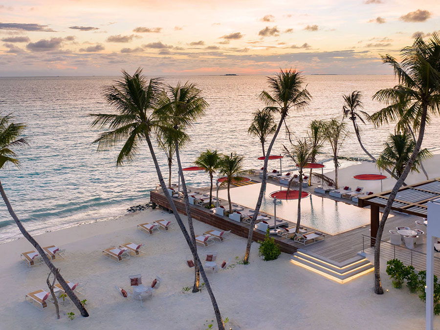 卓美亚岛 Jumeirah Maldives Ohahali Island,dining时间( 10:0-22:00
午餐：12:00-15：00
晚餐：18:30-22:00 )美食攻略 微光俱乐部--Shimmers ，方便大家选岛（海岸线假期一级代理提供），海岛马尔代夫maldives