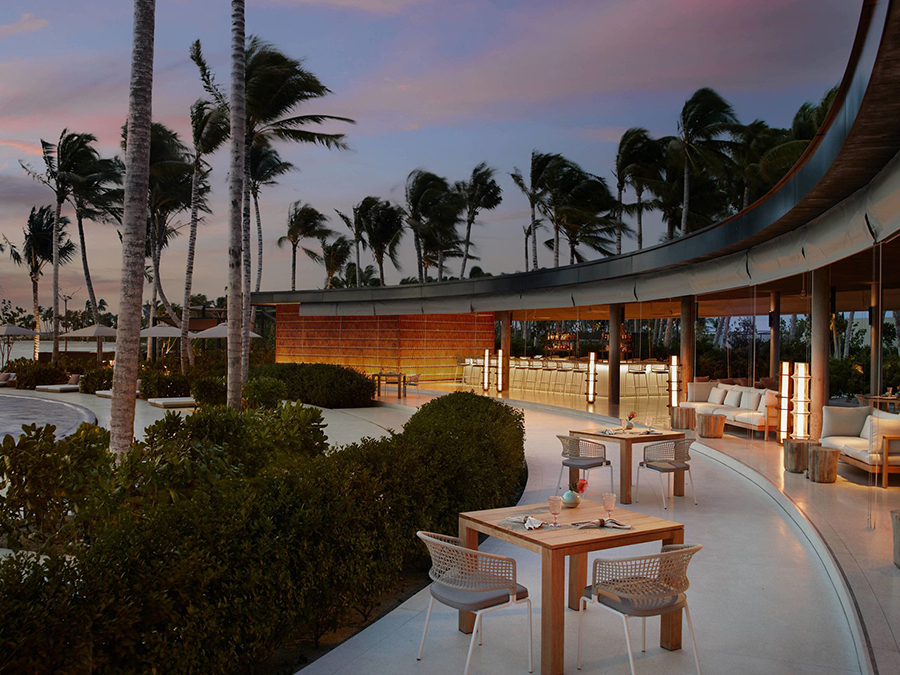 Eau 酒吧 --水吧 dining美食的图片集（ 健康国际美食 各类饮料酒水 ），印度洋三大明珠马尔代夫,丽思卡尔顿 The Ritz Carlton Maldives