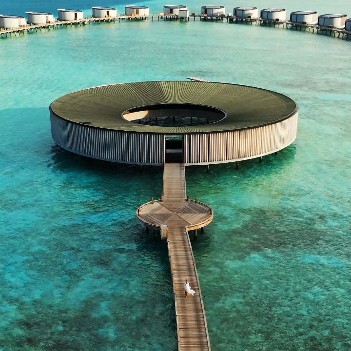 丽思卡尔顿 The Ritz Carlton Maldives ,马尔代夫风景图片集:沙滩beach与海水water太美，泳池pool与水上活动watersport好玩