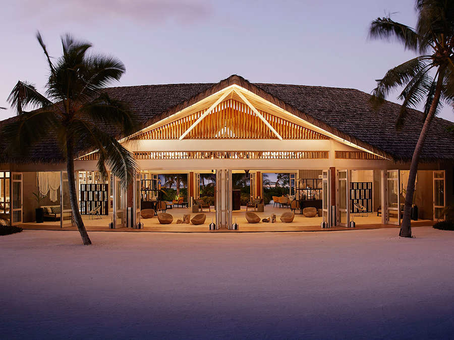 Latitude 咖啡屋 --Latitude dining美食的图片集（ 咖啡 国际美食 饮料酒水 ），印度洋三大明珠马尔代夫,艾美酒店 Le Meridien Maldives Resort & Spa