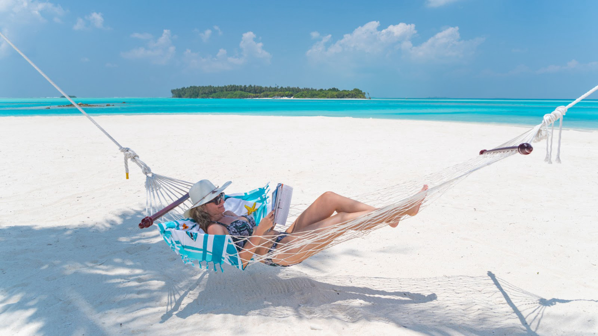 英娜胡拉 Innahura Maldives Resort ,马尔代夫风景图片集:沙滩beach与海水water太美，泳池pool与水上活动watersport好玩