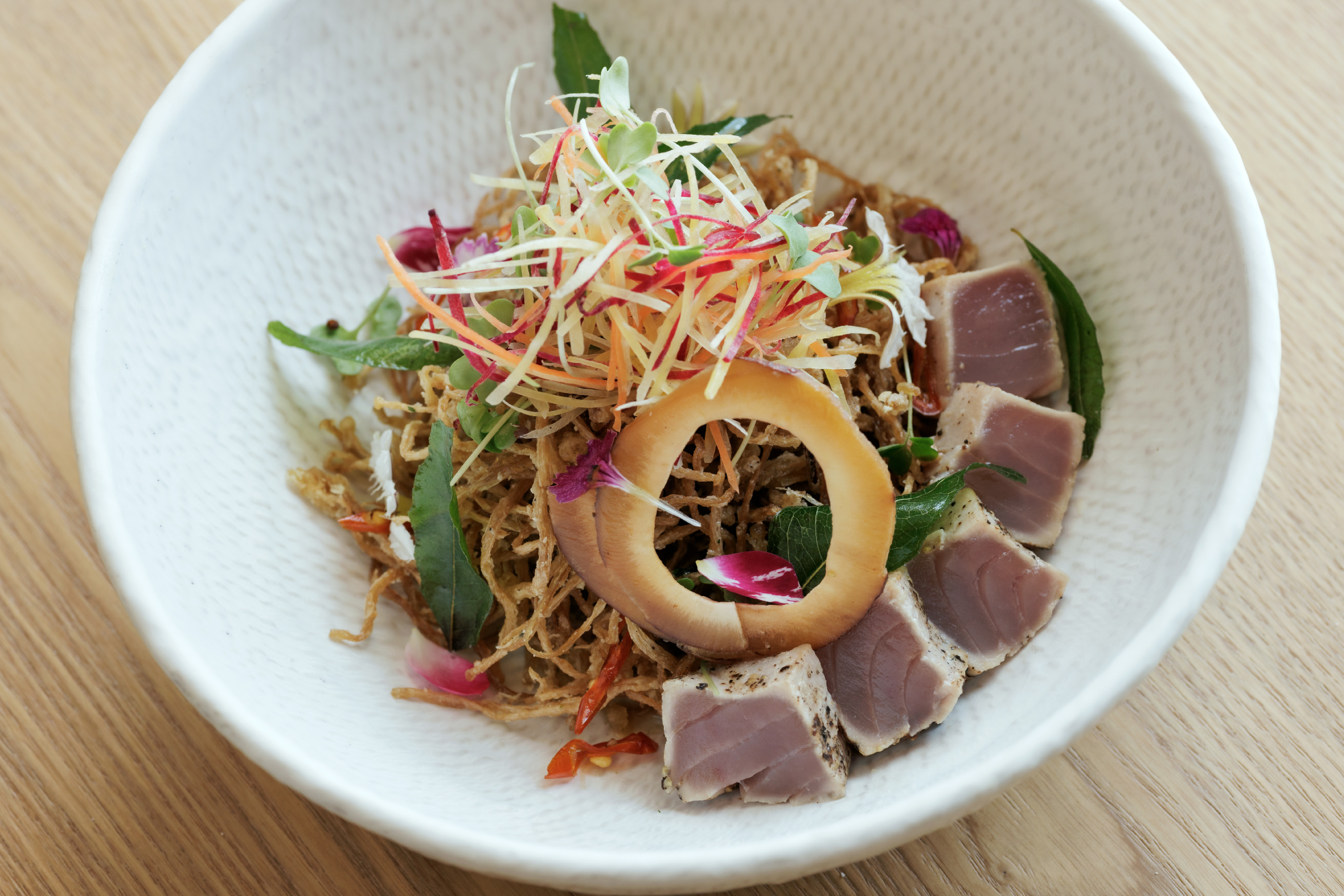 阿丽拉科泰法鲁岛 Alila Kothaifaru Maldives,dining时间( 早餐:7:00-10:30 ,午餐 12:00-17:00 ,晚餐:18:30-22:30 )美食攻略 Seasalt --主餐厅 ,方便大家选岛(海岸线假期一级代理提供),海岛马尔代夫maldives