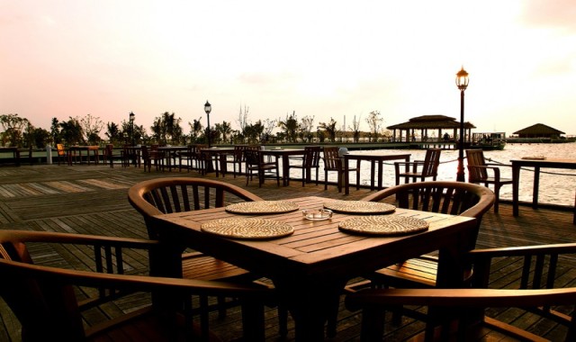 Sunset Restaurant dining美食的图片集（ 国际美食 ），印度洋三大明珠马尔代夫,白金岛|大劳力士岛 Adaraan Hudhuranfushi