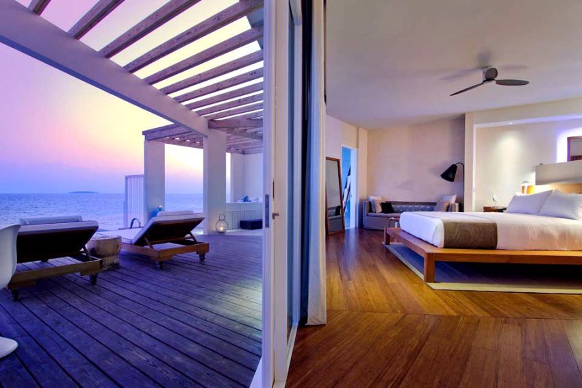 房型内部设施图片参考，如无边泳池与电视及音响， 海洋珊瑚礁房屋-Ocean Reef House maldievs(阿米拉 Amilla Fushi) 