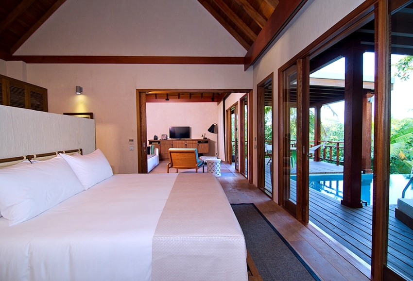 房型内部设施图片参考，如无边泳池与电视及音响， 树屋-Sky House  maldievs(阿米拉 Amilla Fushi) 