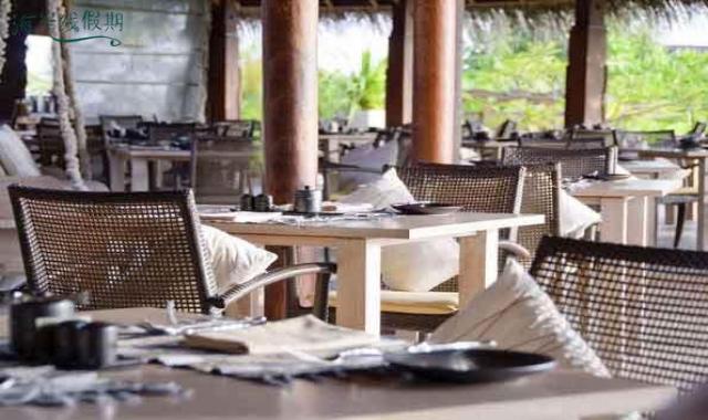 Fushi Café（主餐厅） dining美食的图片集（ 国际、马尔代夫美食 ），印度洋三大明珠马尔代夫,笛古岛D岛(安娜塔拉) Anantara Dhigu