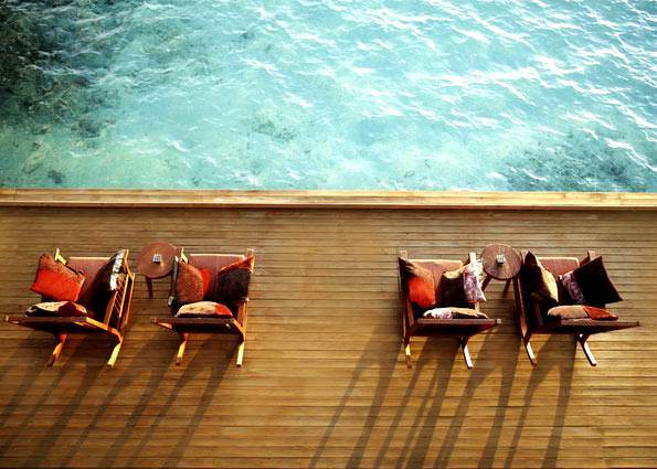 AKV岛|安娜塔拉-吉哈瓦岛 Anantara Kihavah Villas,dining时间( 11:00 -24:00 )美食攻略 Sky Bar(酒吧) ,方便大家选岛(海岸线假期一级代理提供),海岛马尔代夫maldives