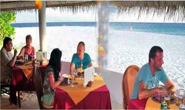 落日酒吧和餐厅 dining美食的图片集（ 小吃、酒水 ），印度洋三大明珠马尔代夫,安嘎嘎岛 Angaga Island