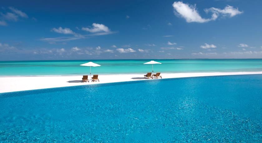 AKM卡尼富士岛 Atmosphere Kanifushi Maldives ,马尔代夫风景图片集:沙滩beach与海水water太美，泳池pool与水上活动watersport好玩