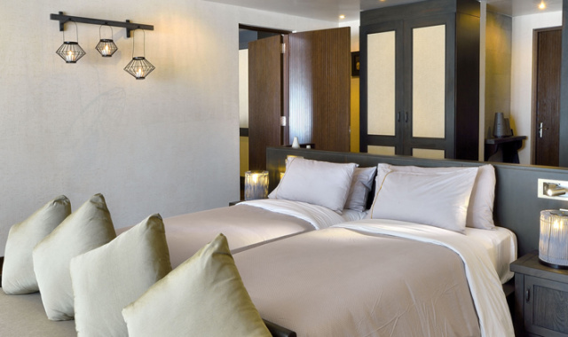 房型内部设施图片参考，如无边泳池与电视及音响， 日落家庭别墅-Sunset Family Villas maldievs(AKM卡尼富士岛 Atmosphere Kanifushi Maldives) 