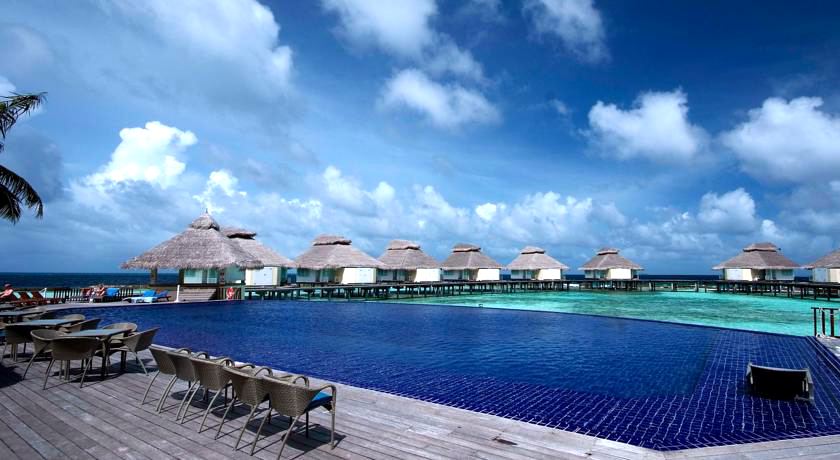 艾拉胡岛|艾拉湖 Ellaidhoo By Cinnamon ,马尔代夫风景图片集:沙滩beach与海水water太美，泳池pool与水上活动watersport好玩