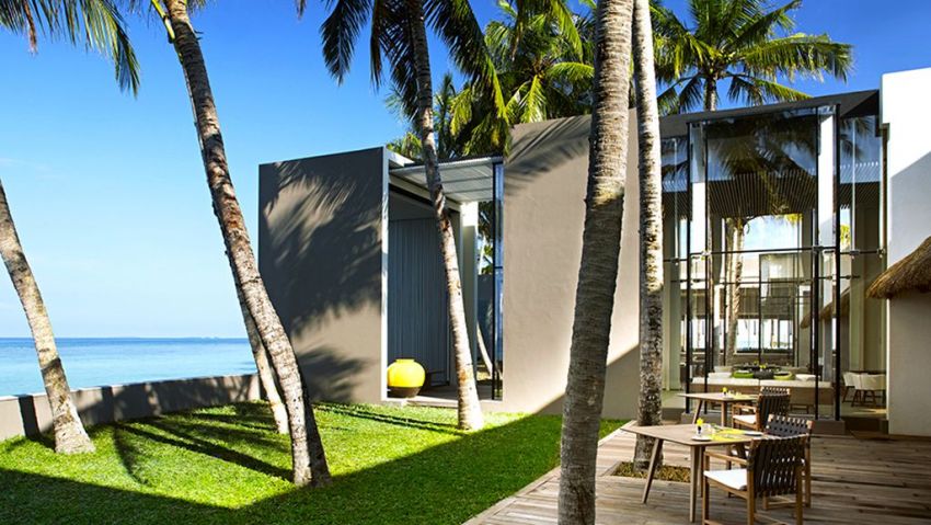 The White（印度洋餐厅） dining美食的图片集（ 传统的印度洋美食 ），印度洋三大明珠马尔代夫,白马庄园 Cheval Blanc Randheli