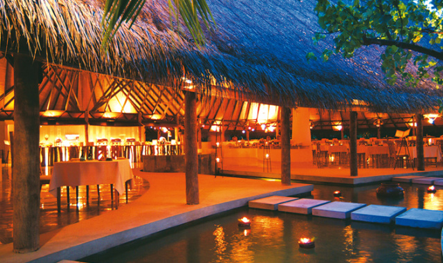 Cowrie Restaurant dining美食的图片集( 国际美食 ),印度洋三大明珠马尔代夫,杜尼可鲁岛(可可棕榈杜妮) Coco Palm Dhuni Kolhu