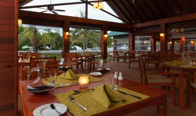 Restaurants dining美食的图片集（ 国际和欧洲美食 ），印度洋三大明珠马尔代夫,芙拉薇莉岛 Furaveri Island Resort and Spa