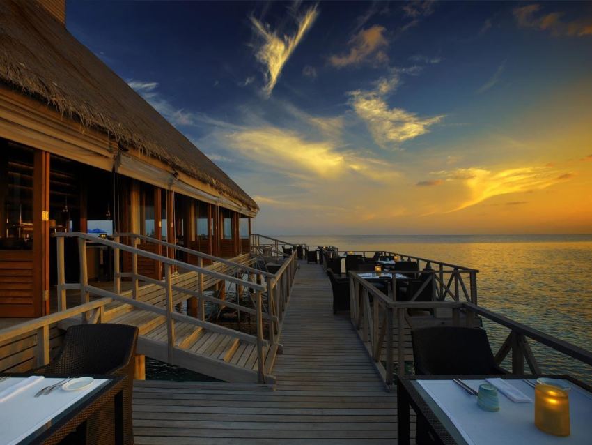 芙花芬岛|胡花芬 Huvafen Fushi,dining时间( 19:30–22:30 )美食攻略 Salt（海鲜馆） ，方便大家选岛（海岸线假期一级代理提供），海岛马尔代夫maldives