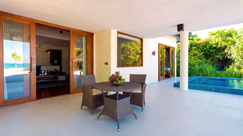 房型内部设施图片参考，如无边泳池与电视及音响， 带Plunge泳池的海滩别墅-Beach Residence with Pool maldievs(神仙珊瑚岛 Island Hideaway at Dhonakulhi) 