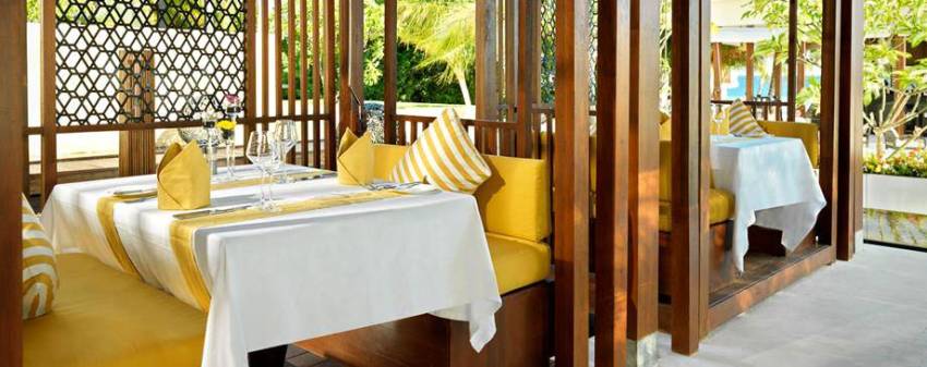 德瓦娜芙希 Dhevanafushi Maldives Luxury Resort,dining时间( 早餐、 午餐、 晚餐、 鸡尾酒会 :
周一 - 周日
07:00 - 22:30 )美食攻略 Azara 餐厅 ,方便大家选岛(海岸线假期一级代理提供),海岛马尔代夫maldives
