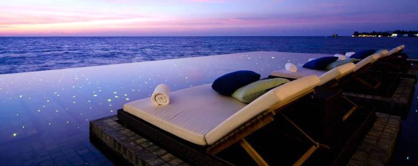 德瓦娜芙希 Dhevanafushi Maldives Luxury Resort,dining时间( (早餐、 晚餐)
周一 - 周日
07:00 - 22:30 )美食攻略 Johara 餐厅 ,方便大家选岛(海岸线假期一级代理提供),海岛马尔代夫maldives