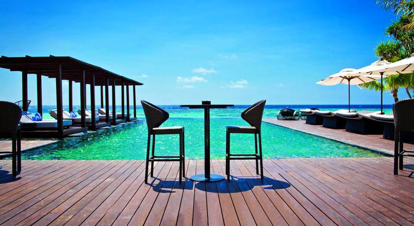 德瓦娜芙希 Dhevanafushi Maldives Luxury Resort ,马尔代夫风景图片集:沙滩beach与海水water太美，泳池pool与水上活动watersport好玩