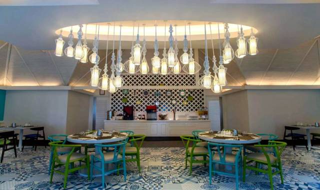 Kaana dining美食的图片集（ 手抓食物 ），印度洋三大明珠马尔代夫,卡尼岛 Club Med Kani