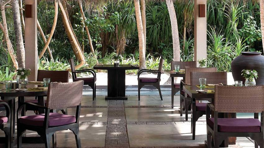 大四季-兰达吉拉瓦鲁 Fourseasons Landaa Giraavaru,dining时间( 07:00-11:00，11:30-17:00，19:00-22:30 )美食攻略 Café Landaa（主餐厅） ，方便大家选岛（海岸线假期一级代理提供），海岛马尔代夫maldives