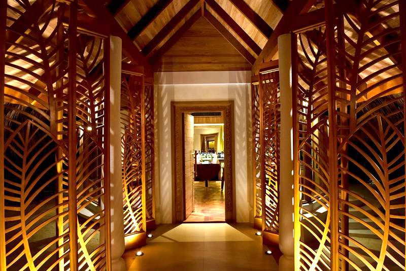 米莱度岛 Milaidhoo Island Maldives,dining时间( 海滨 )美食攻略 The Shoreline Grill（烧烤餐厅） ，方便大家选岛（海岸线假期一级代理提供），海岛马尔代夫maldives