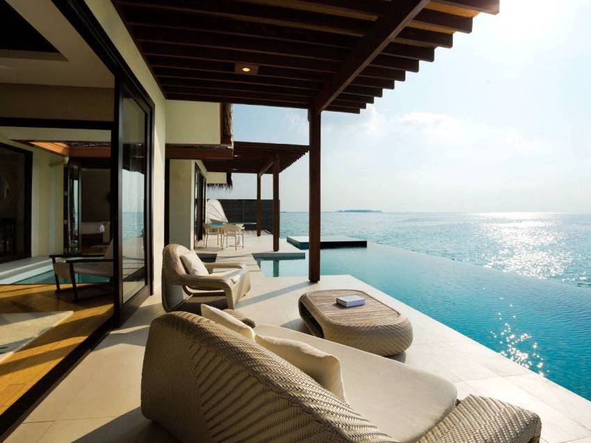 房型内部设施图片参考，如无边泳池与电视及音响， 单卧水上泳池套房-One Bedroom Water Pool Pavilion maldievs(尼亚玛 Niyama Maldives) 