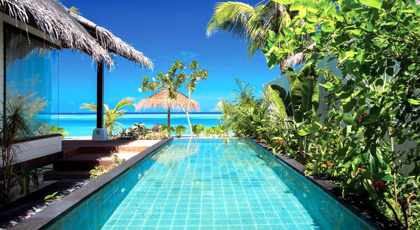 奥臻岛 OZEN by Atmosphere ,马尔代夫风景图片集:沙滩beach与海水water太美，泳池pool与水上活动watersport好玩