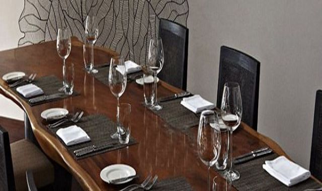 柏悦|哈达哈 Park Hyatt Hadahaa,dining时间( 7:00 - 10:45，12:00 - 15:30，19:00 - 22:30 )美食攻略 The Dining Room（主餐厅） ，方便大家选岛（海岸线假期一级代理提供），海岛马尔代夫maldives