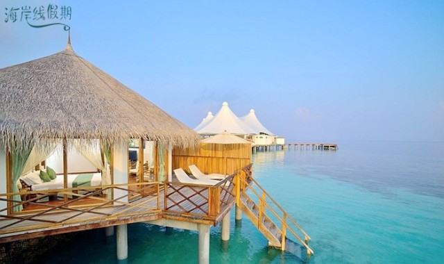 水上小屋-Water Bungalow 房型图片及房间装修风格(萨芙莉岛 Safari Island)海岛马尔代夫
