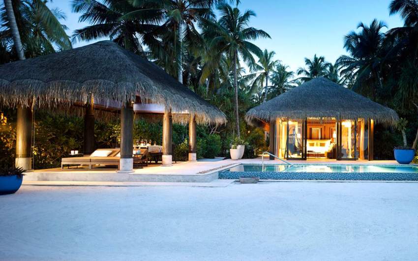 沙滩泳池别墅-Beach Pool Villa 房型图片及房间装修风格(维拉私人岛 Velaa Private Island)海岛马尔代夫 