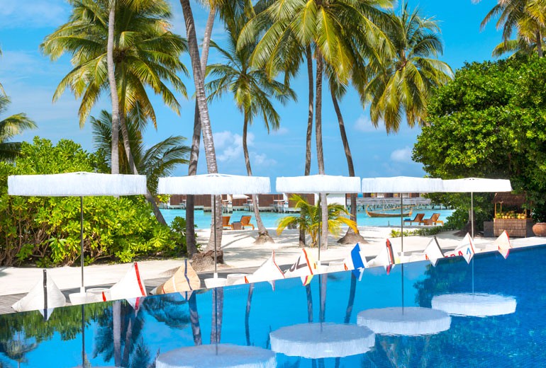 W岛|宁静岛 W Retreat ,马尔代夫风景图片集:沙滩beach与海水water太美，泳池pool与水上活动watersport好玩
