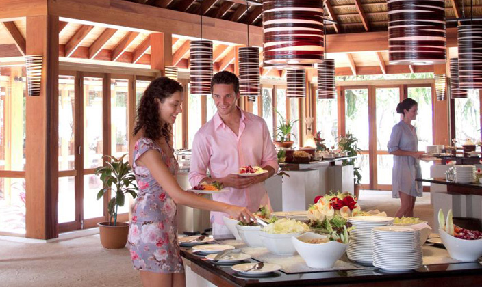 维拉曼豪(多) Vilamendhoo,dining时间( 自助餐 )美食攻略 Ahima Restaurant ，方便大家选岛（海岸线假期一级代理提供），海岛马尔代夫maldives