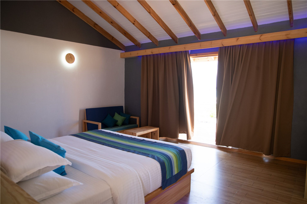 房型内部设施图片参考，如无边泳池与电视及音响， Water Villa-水上别墅 maldievs(南棕榈度假村 South Palm Resort Maldives) 