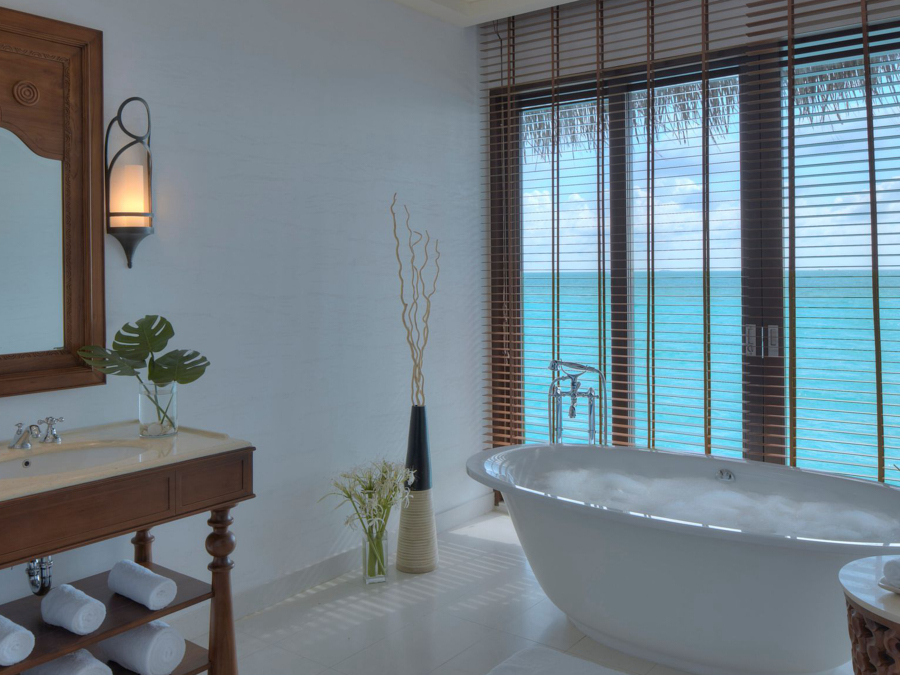 房型内部设施图片参考，如无边泳池与电视及音响， Water Pool Villa-水上泳池别墅  maldievs(瑞喜敦法鲁马富士岛 The Residence Maldives Falhumaafushi) 