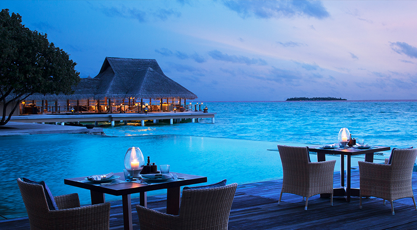 Poolside bar and grill（池畔烧烤酒吧） dining美食的图片集（ 酒水、烧烤、点心 ），印度洋三大明珠马尔代夫,泰姬珍品岛|泰姬魅力 Taj Exotica