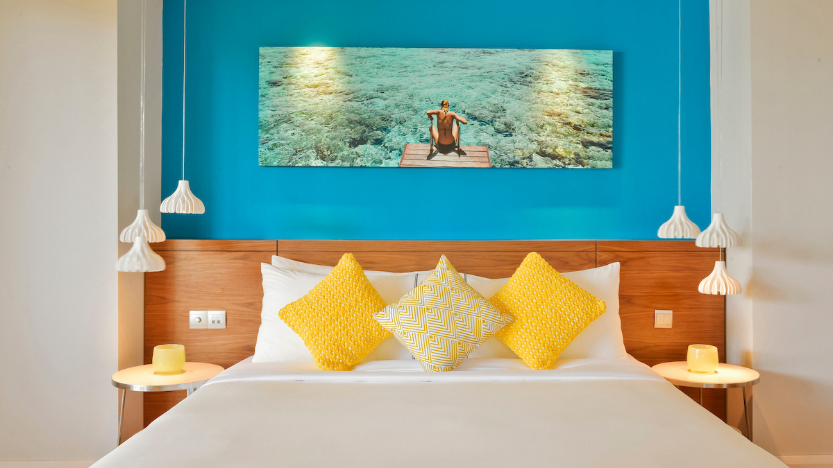 房型内部设施图片参考，如无边泳池与电视及音响， Sunrise/Sunset Beach Pool Villa With Swirl Pool-带按摩池的沙滩泳池别墅(日出/日落） maldievs(康迪玛|坎迪玛 Kandima Maldives) 