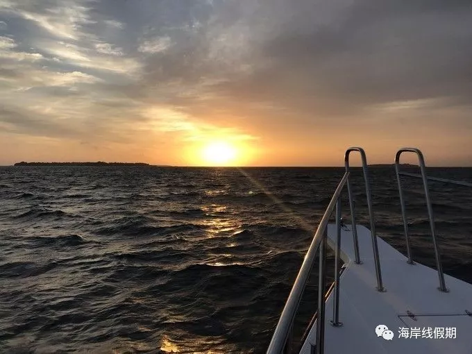 maldives攻略,  马尔代夫打开方式—在马代怎么玩|娱乐、水上活动、运动、刺激 -马尔代夫攻略-一级代理-海岸线假期官网