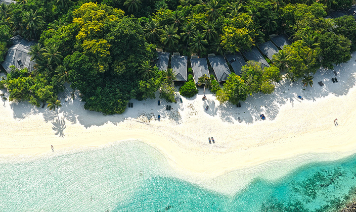 房型内部设施图片参考，如无边泳池与电视及音响， Beach Villa-沙滩别墅 maldievs(皇家岛 Royal Island Resort) 