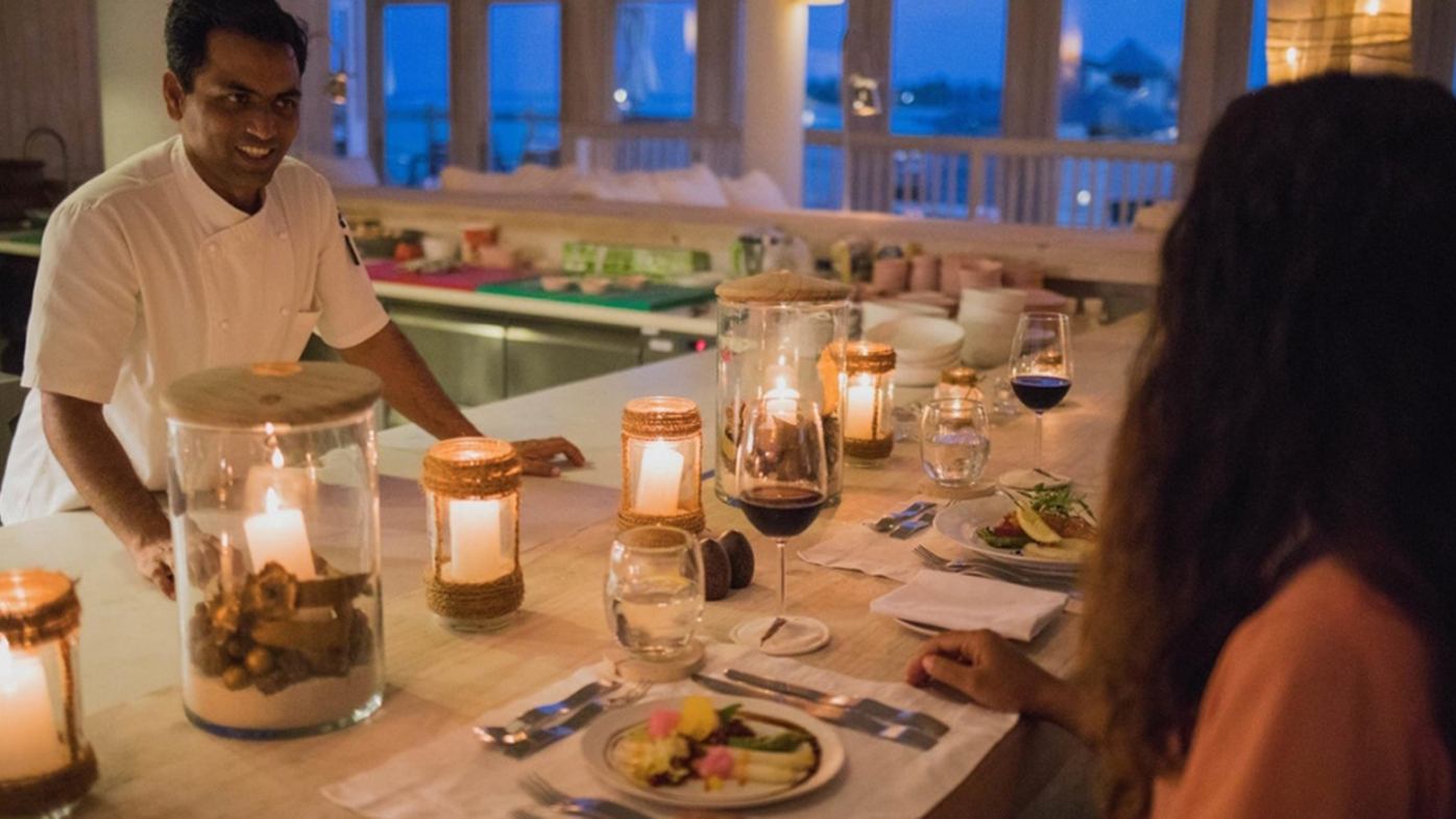 索尼娃贾尼岛 Soneva Jani,dining时间( 晚餐 )美食攻略 So Engaging 餐厅--So Engaging ，方便大家选岛（海岸线假期一级代理提供），海岛马尔代夫maldives