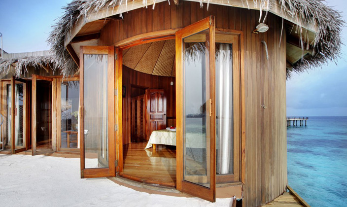 房型内部设施图片参考，如无边泳池与电视及音响， Water Villa-水上别墅 maldievs(尼卡岛 Nika Island) 