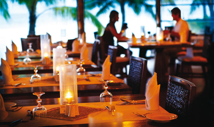 披萨餐厅--Pizzeria Restaurant dining美食的图片集（ 披萨 ），印度洋三大明珠马尔代夫,钻石阿莎格岛 Diamonds Athuruga