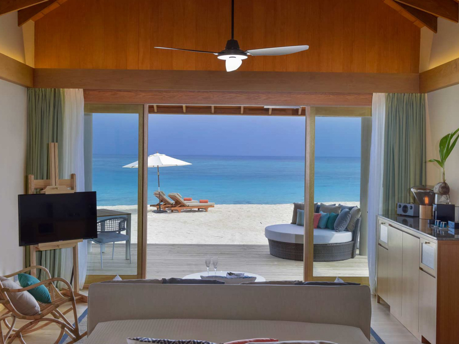 房型内部设施图片参考，如无边泳池与电视及音响， Beach Villa-沙滩别墅  maldievs(翡翠法鲁富士岛 Emerald Faarufushi Resort and Spa) 