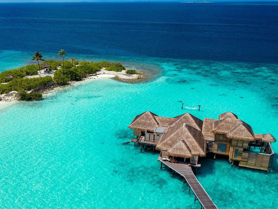 房型内部设施图片参考，如无边泳池与电视及音响， Family Villa-家庭别墅（双卧）  maldievs(姬丽兰卡富士 Gili Lankanfushi Maldives) 