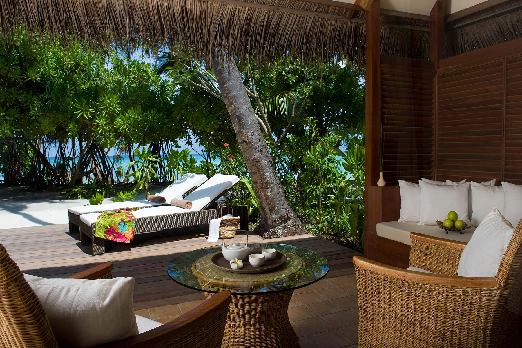 房型内部设施图片参考，如无边泳池与电视及音响， 豪华沙滩别墅-Deluxe Beach Villas maldievs(K岛|库拉玛提|库拉玛缇 Kuramathi Maldives) 