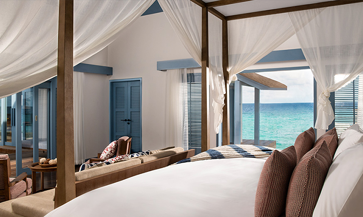 房型内部设施图片参考，如无边泳池与电视及音响， Raffles Royal Residence-莱佛士皇家住所  maldievs(莱佛士梅拉德岛 Raffles Maldives Meradhoo) 