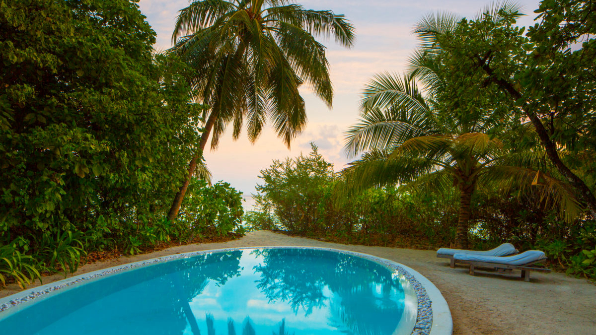 房型内部设施图片参考，如无边泳池与电视及音响， 4 Bedroom Soneva Fushi Villa Suite with Pool-四卧室索尼娃芙西泳池别墅套房 maldievs(索尼娃芙西岛度假村 Soneva Fushi) 