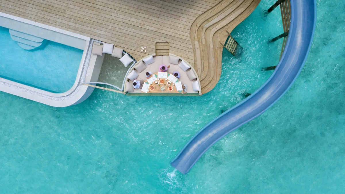 2 Bedroom Water Retreat With Slide-双卧室带滑梯的水上别墅 房型图片及房间装修风格(索尼娃芙西岛度假村 Soneva Fushi)海岛马尔代夫 