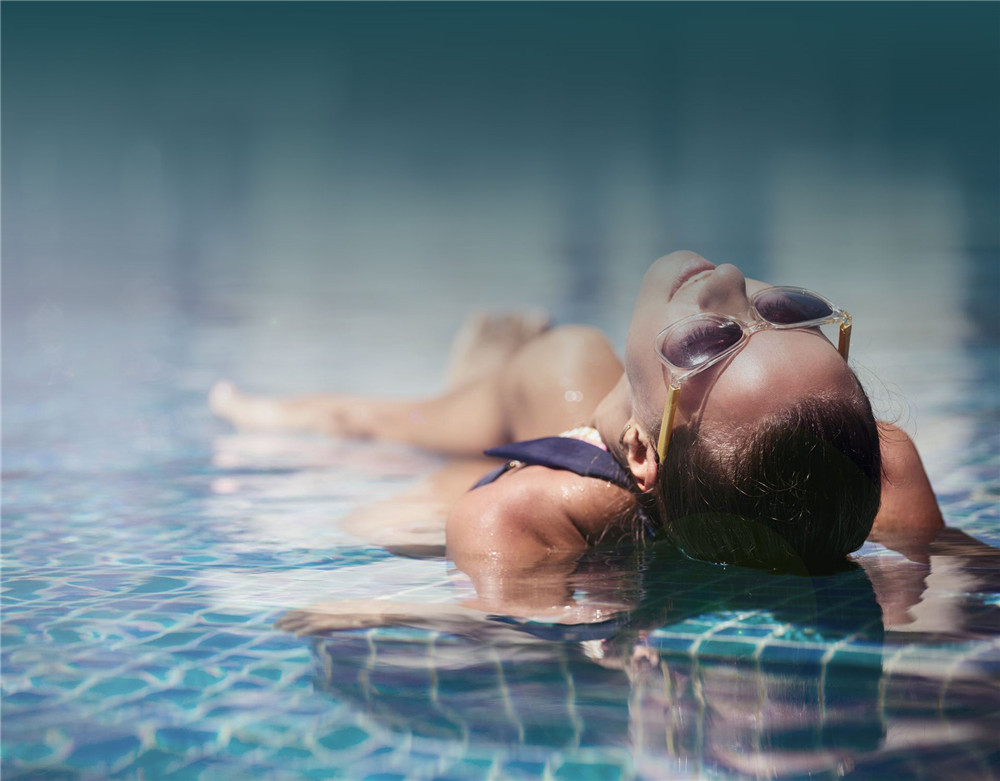 十字路口希尔顿 SAii crossroads hilton saii resorts,dining时间( 早餐到深夜 )美食攻略 Café del Mar(海滩俱乐部) ,方便大家选岛(海岸线假期一级代理提供),海岛马尔代夫maldives